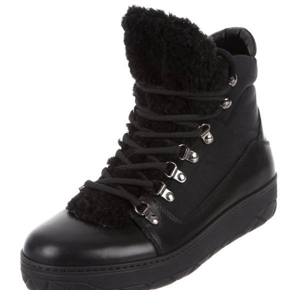 Moncler leather and shearling ankle boots. - Picture 3 of 4